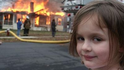 El origen del meme La niña del desastre